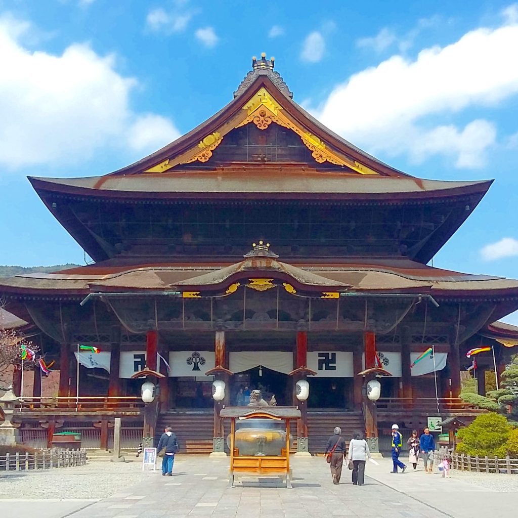 ville Nagano temple zenkoji