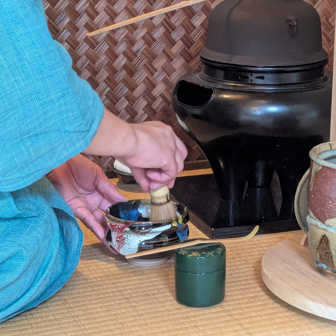 Que faire autour du Parc des Singes de Jigokudani cérémonie du thé